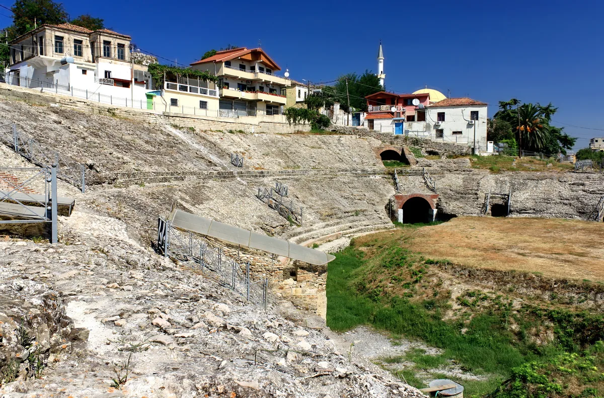 Das römische Amphitheater in Durrës