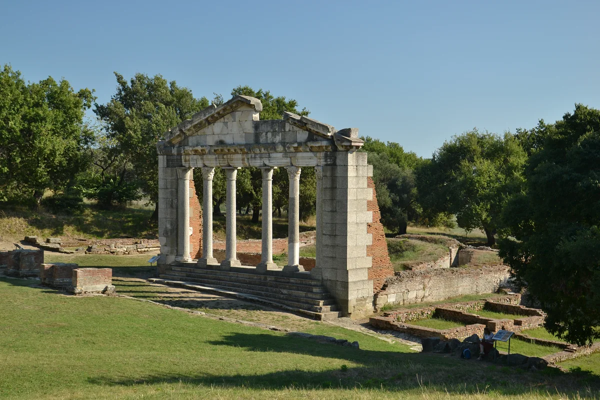 Monument of Agonothetes at Apollonia, a cultural day trip from Durres