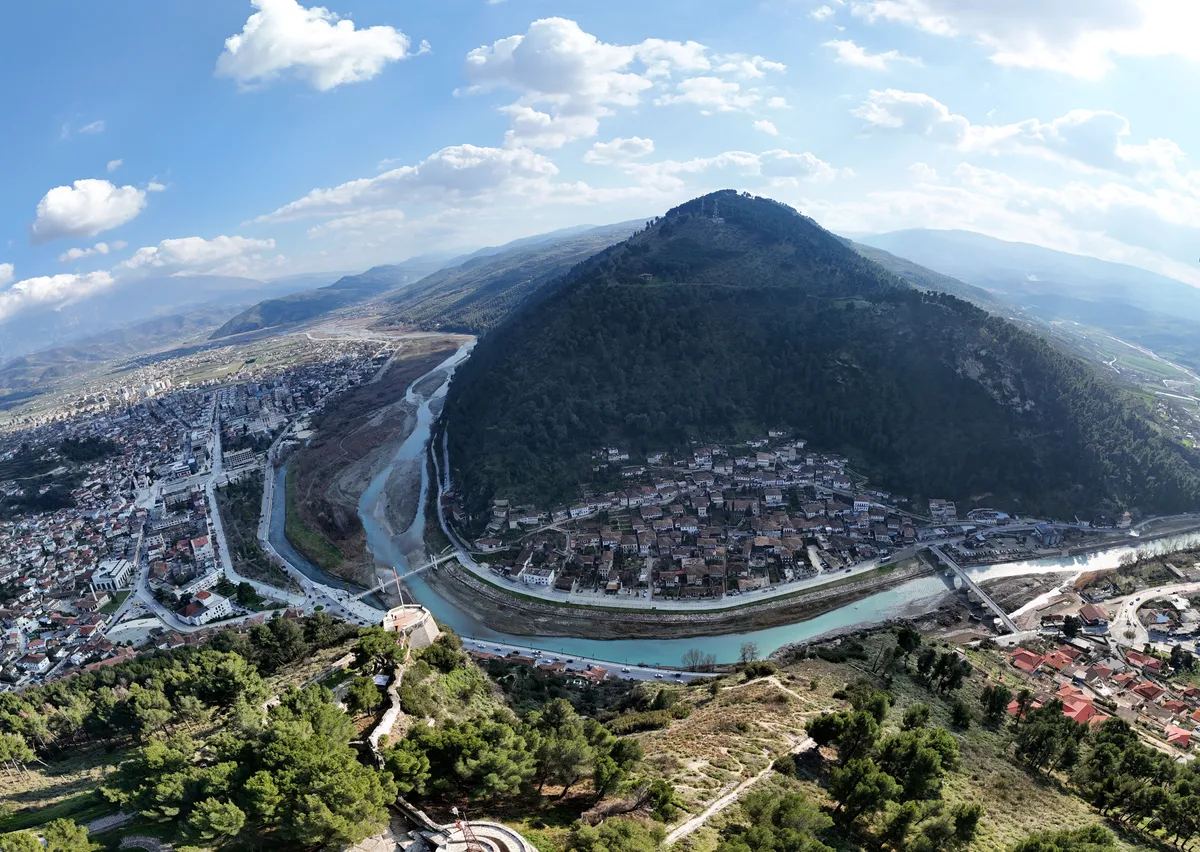 Gorica in Berat aus der Luft