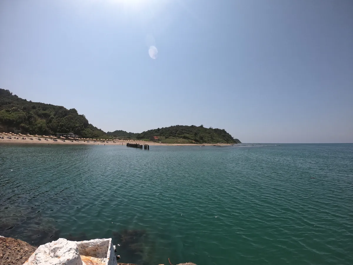 The shore at Cape Rodon